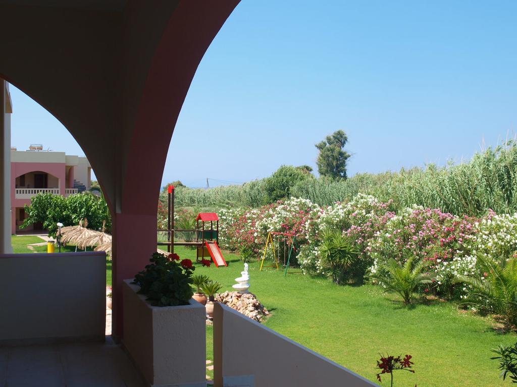 Villa Rita Apartments A Tavronitis  Exterior photo