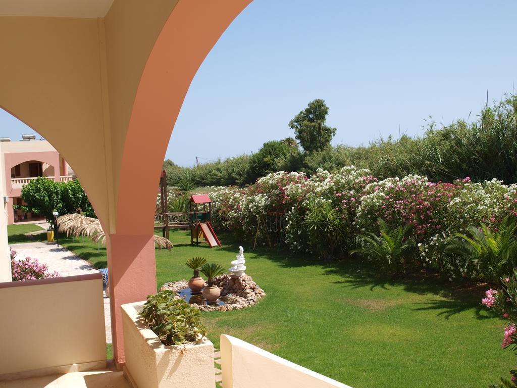Villa Rita Apartments A Tavronitis  Exterior photo