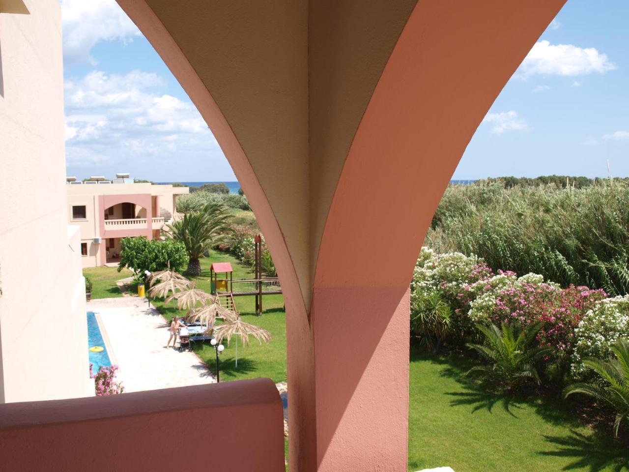 Villa Rita Apartments A Tavronitis  Exterior photo